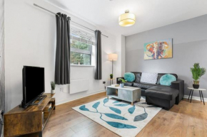 Spacious 1 Bedroom Apartment in Central Woking